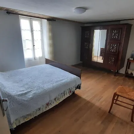 Holiday home Maison Avec Jardin Entre Cordes/ciel Et Monesties Salles (Tarn)