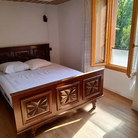 Maison Avec Jardin Entre Cordes/ciel Et Monesties * Salles (Tarn)
